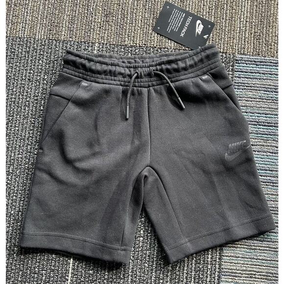 Nike Kids Youth Size 5 Tech Pack Black - Picture 1 of 6